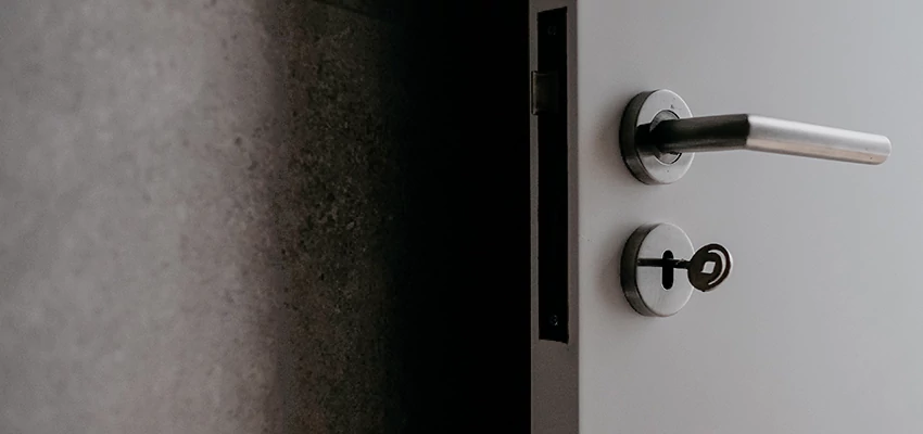 Front Door Handle Repair And Installation in Tara Hills, CA